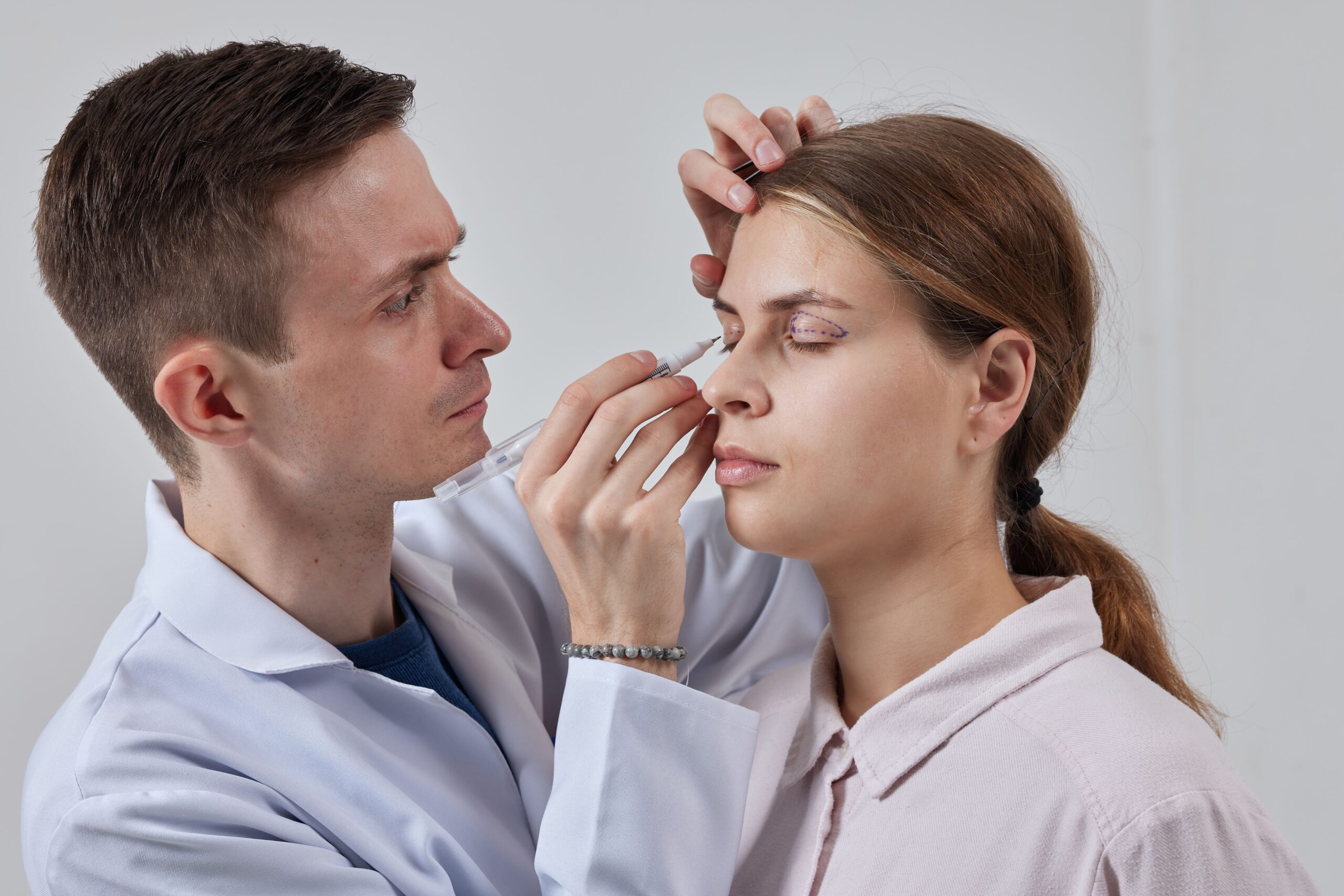 Rhinoplastie : expertise chirurgicale du nez à Marseille et Aix-en-Provence